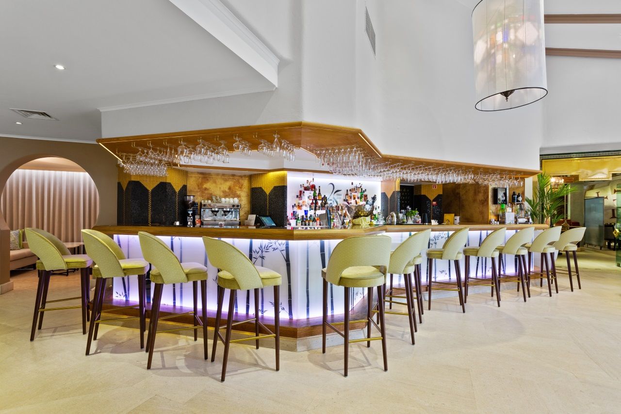 Nouveau Bar / Lounge / Réception